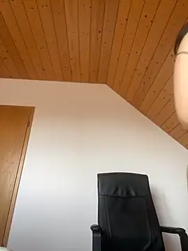 NattCastillo online show from 03-24-26, 08:41