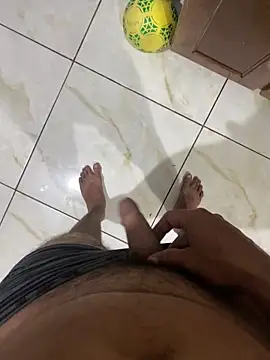 Snapshot of cf27 chatting on 02-17-26, 04:31 cf27 online show from 02-17-26, 04:31