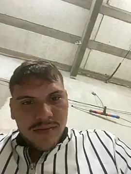 Snapshot of cf27 chatting on 03-27-26, 04:07 cf27 online show from 03-27-26, 04:07