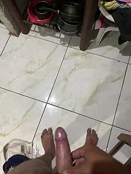 Snapshot of cf27 chatting on 03-28-26, 08:14 cf27 online show from 03-28-26, 08:14