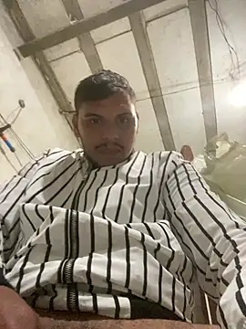 Snapshot of cf27 chatting on 04-04-26, 08:45 cf27 online show from 04-04-26, 08:45