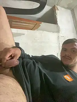 Snapshot of cf27 chatting on 04-06-26, 08:04 cf27 online show from 04-06-26, 08:04