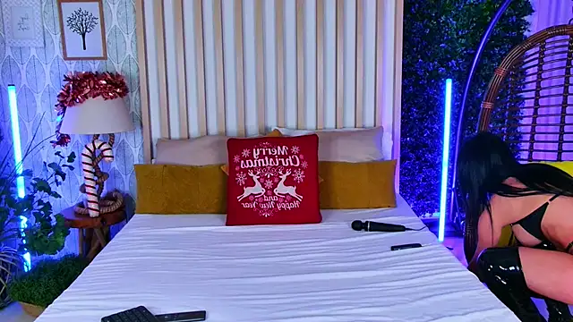 NikkiStarX online show from 12-18-25, 04:40