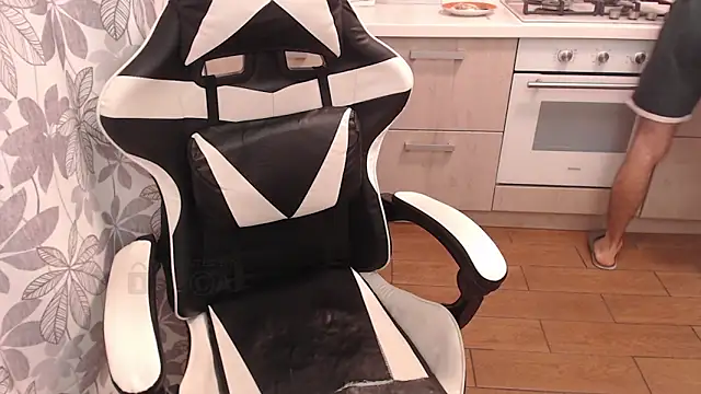 Mandarin4ks online show from 03-27-26, 10:59