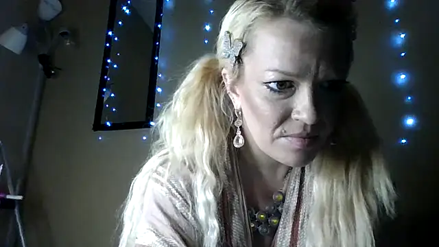 Snapshot of marilyn420 chatting on 02-16-26, 09:05 marilyn420 online show from 02-16-26, 09:05