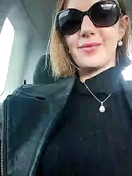 TopsyWilde online show from 12-15-24, 04:26