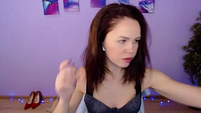 Snapshot of VickyGolden chatting on 03-05-25, 08:10 VickyGolden online show from 03-05-25, 08:10