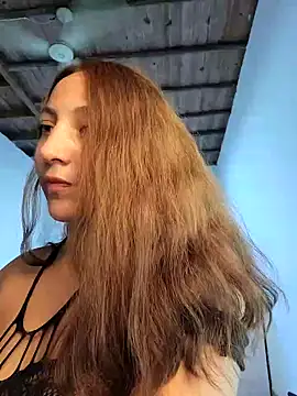 VickyHoult online show from 12-29-24, 09:41