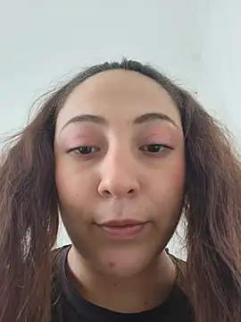Snapshot of VickyHoult chatting on 05-03-26, 02:01 VickyHoult online show from 05-03-26, 02:01