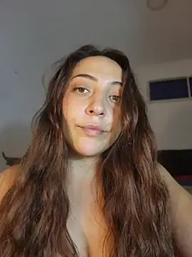 Snapshot of VickyHoult chatting on 05-12-26, 11:24 VickyHoult online show from 05-12-26, 11:24