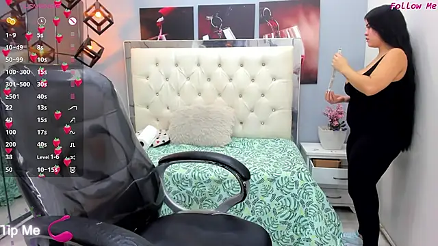 Snapshot of pearl_weet chatting on 05-31-26, 06:09 pearl weet online show from 05-31-26, 06:09