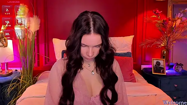 Snapshot of MiaMuse chatting on 02-10-25, 08:21 MiaMuse online show from 02-10-25, 08:21