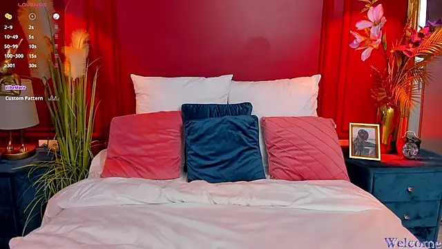 Snapshot of MiaMuse chatting on 02-24-25, 08:14 MiaMuse online show from 02-24-25, 08:14