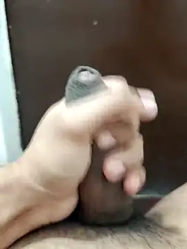 Snapshot of Deluxe_dick chatting on 02-17-26, 12:34 Deluxe dick online show from 02-17-26, 12:34