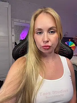 Kitty Ricky online show from 04-11-26, 10:19