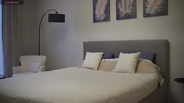 Danielle Thomas online show from 09-18-25, 09:44