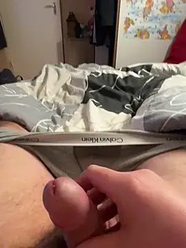 Tomi2244 online show from 12-16-25, 05:40