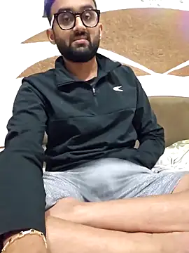 Snapshot of love4shownude chatting on 02-18-26, 06:37 love4shownude online show from 02-18-26, 06:37