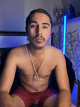 Snapshot of jrrichforever chatting on 02-15-26, 05:15 jrrichforever online show from 02-15-26, 05:15