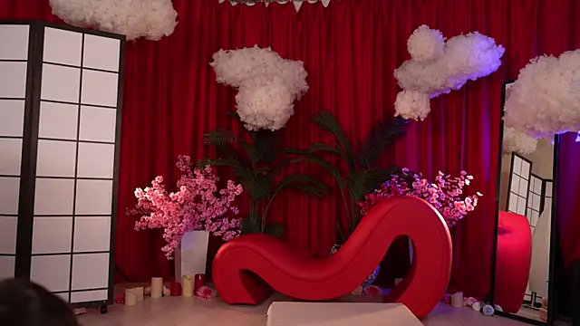 KittyCaitlin online show from 02-25-25, 12:14