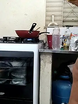 Snapshot of NeydeHotWife chatting on 10-07-25, 05:21 NeydeHotWife online show from 10-07-25, 05:21