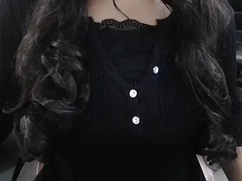 Snapshot of Mahikhanna_ chatting on 01-07-25, 06:56 Mahikhanna online show from 01-07-25, 06:56