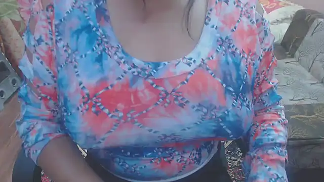 Snapshot of Mahikhanna_ chatting on 03-05-25, 08:32 Mahikhanna online show from 03-05-25, 08:32