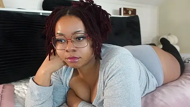 Snapshot of -khayaparker chatting on 11-09-25, 03:21 -khayaparker online show from 11-09-25, 03:21