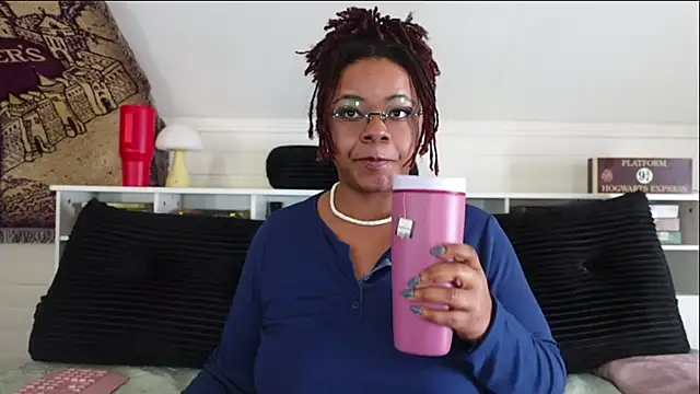 Snapshot of -khayaparker chatting on 02-28-26, 05:03 -khayaparker online show from 02-28-26, 05:03