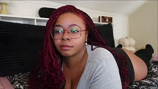 Snapshot of -khayaparker chatting on 03-16-26, 04:11 -khayaparker online show from 03-16-26, 04:11