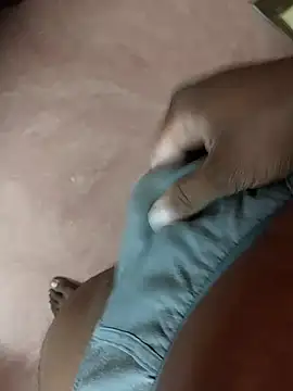 Snapshot of dinesh682 chatting on 03-21-26, 06:18 dinesh682 online show from 03-21-26, 06:18