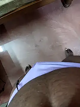 Snapshot of dinesh682 chatting on 04-09-26, 06:02 dinesh682 online show from 04-09-26, 06:02