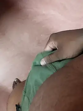 Snapshot of dinesh682 chatting on 04-10-26, 06:29 dinesh682 online show from 04-10-26, 06:29