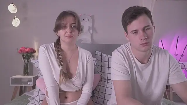 Snapshot of FluffyHat chatting on 01-26-25, 09:51 FluffyHat online show from 01-26-25, 09:51