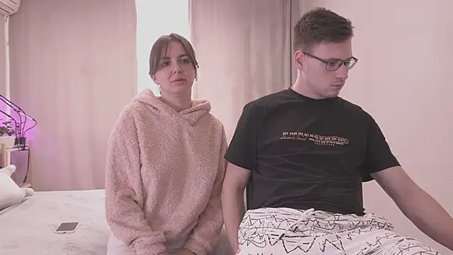 Snapshot of FluffyHat chatting on 02-16-25, 11:59 FluffyHat online show from 02-16-25, 11:59