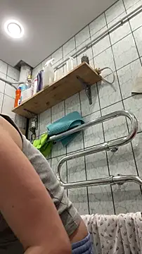 Snapshot of FluffyHat chatting on 03-24-26, 08:08 FluffyHat online show from 03-24-26, 08:08