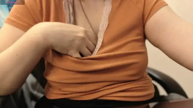 BattyMoll online show from 11-30-25, 03:27