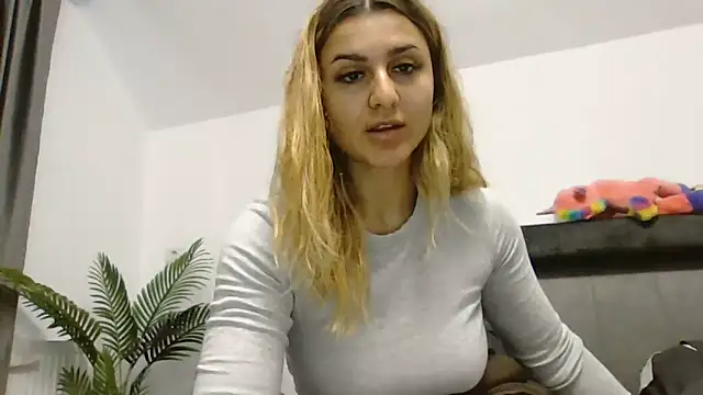 NicolePlay online show from 06-12-26, 11:09