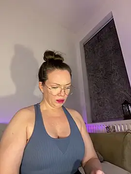 FemDom RubyKnightXXO online show from 12-01-25, 10:48