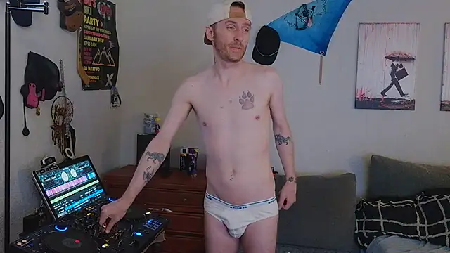 pyrowuff online show from 07-29-26, 04:10