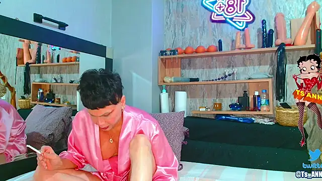 Snapshot of TS_ANNA_ chatting on 12-14-24, 02:53 TS ANNA online show from 12-14-24, 02:53