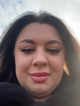 Sara Slow online show from 02-03-25, 01:08