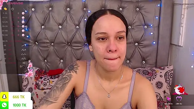 LAILAGUMMY online show from 06-11-26, 02:48