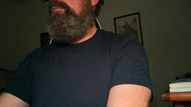 Snapshot of usdirtymikee9 chatting on 10-05-25, 03:49 usdirtymikee9 online show from 10-05-25, 03:49