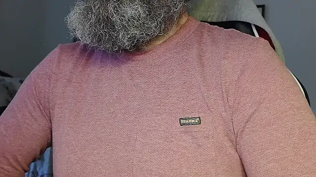 Snapshot of usdirtymikee9 chatting on 12-13-25, 10:26 usdirtymikee9 online show from 12-13-25, 10:26