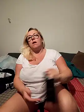 winniess40 online show from 04-18-26, 02:48