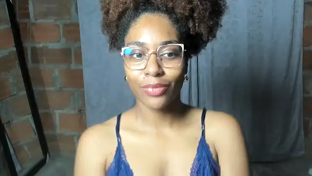thaimy  online show from 05-28-26, 02:31