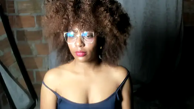 Snapshot of thaimy_ chatting on 07-01-26, 02:24 thaimy online show from 07-01-26, 02:24