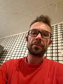 Mick8711 online show from 12-21-25, 01:57