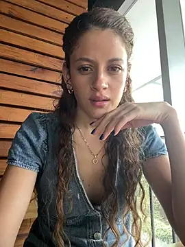 alana15 online show from 01-25-25, 09:14